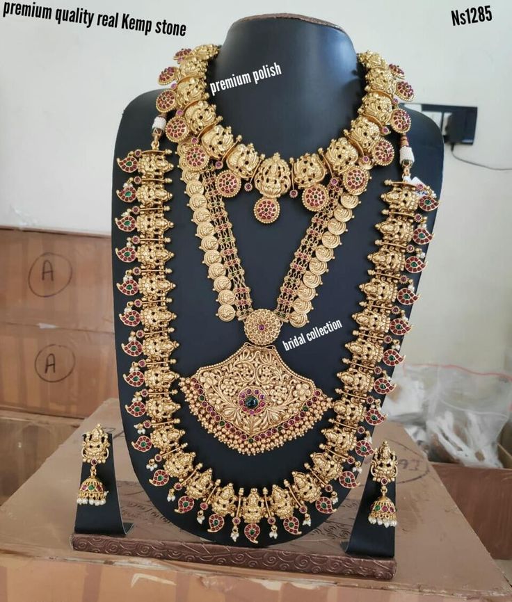 Premium Quality Real Kemp Stone Necklace Set